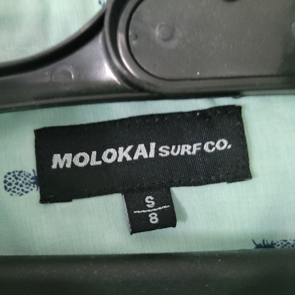 Molokai Surf Co Boys Button Down Blue Pineapple Shirt Small (8) Short Sleeve - Picture 3 of 4